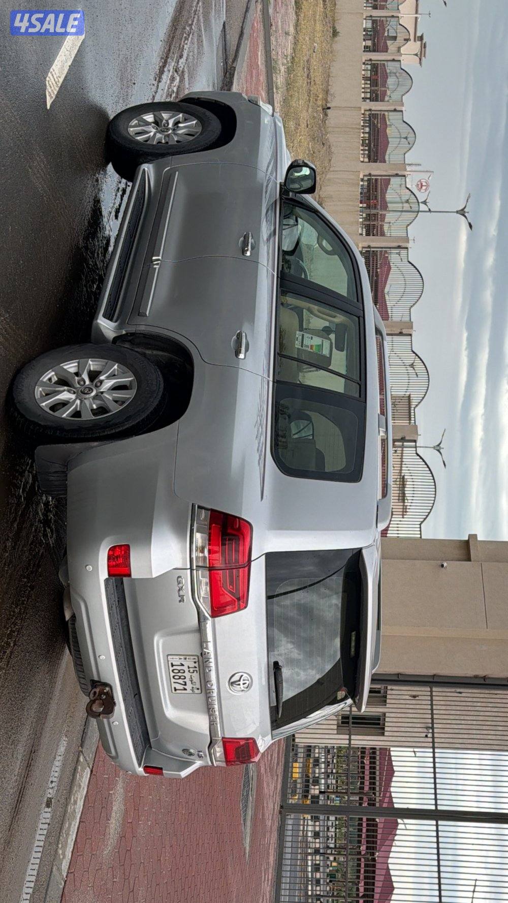 للبيع لاند كروزر GXR 20172