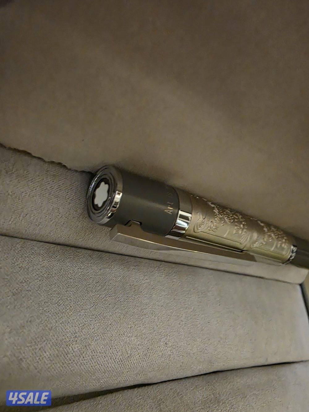 للبيع قلم مونت بلانك أصلي كامل مرفقاته و مجموعة اقلام ثانية1