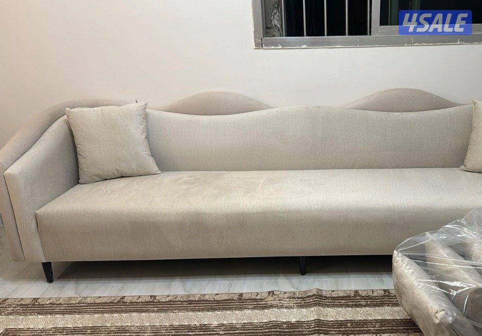 للبيع طقم 330 و 220 ومفرد عدد 20