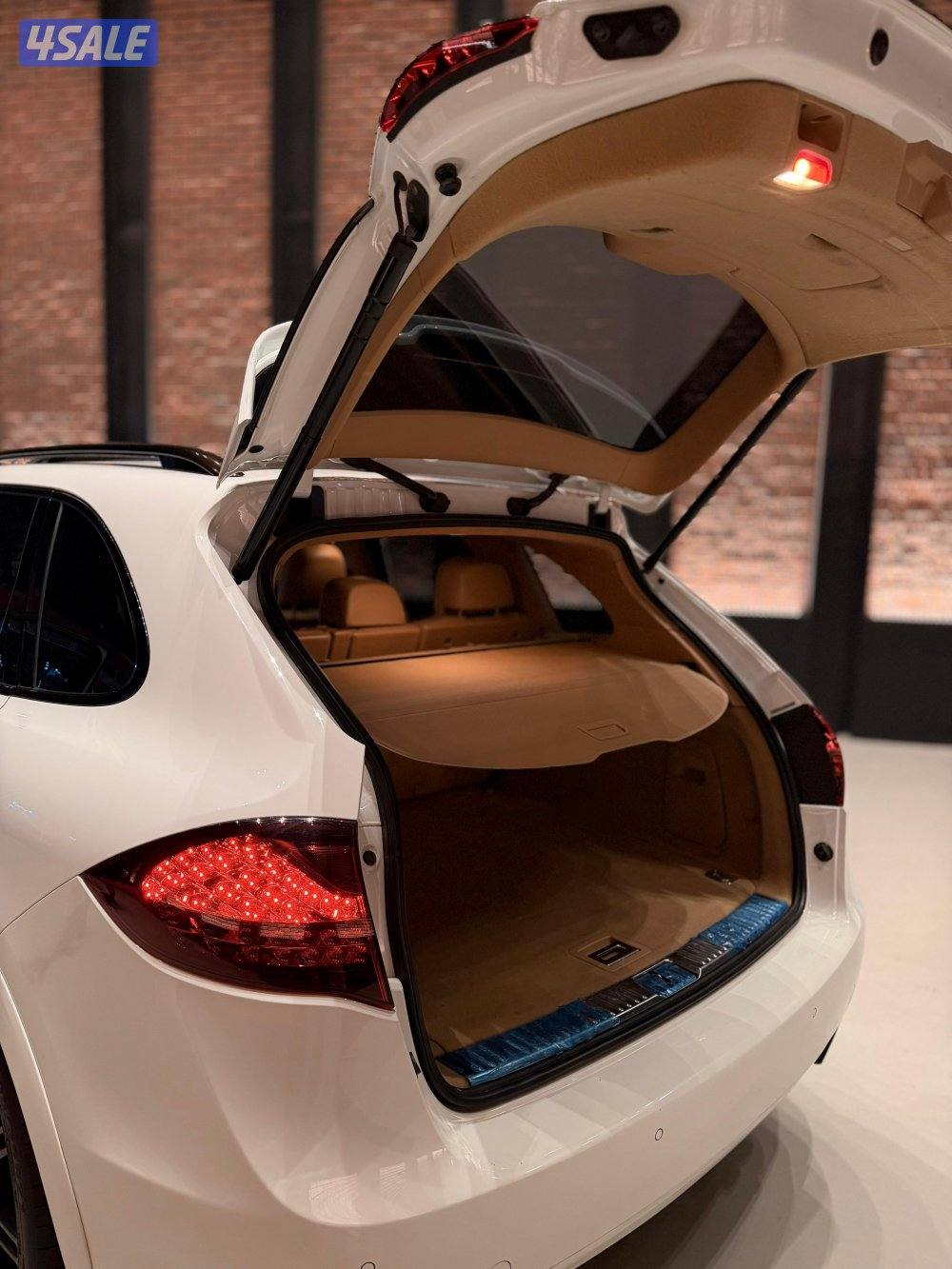 للبيع بورش كاين GTS اصلي 20138