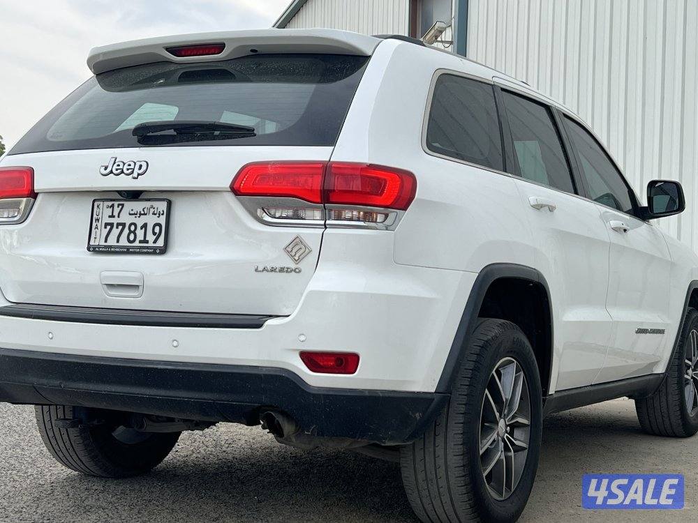 للبيع جيب جراند شيروكي -LAREDO3