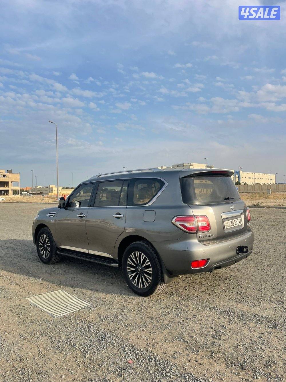 باترول بلاتنيوم ستي 2015 البابطين بحاله نادره عداد 53 الف3