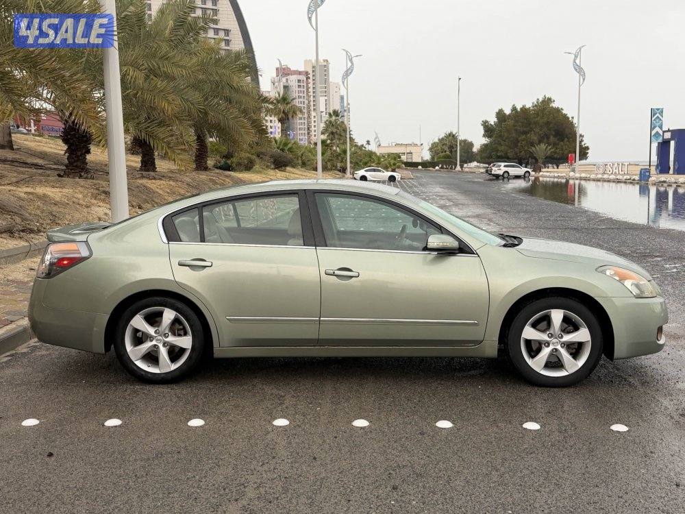 للبيع نيسان التيما عداد97 الف شرط الفحص بحاله نادره0