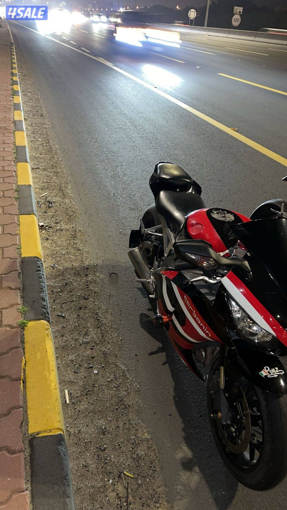 للبيع فقط cbr1000r1