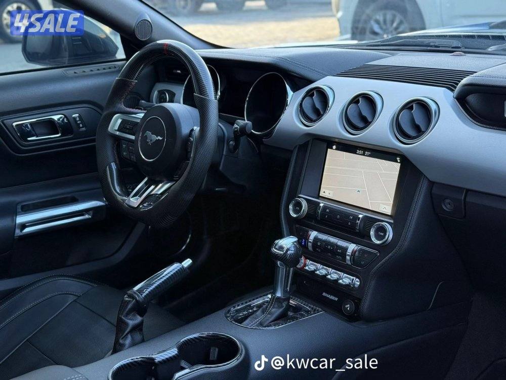 Ford mustang GT 5.0 V84