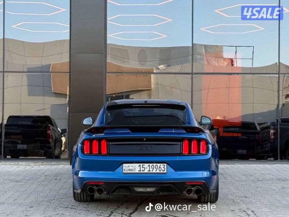 Ford mustang GT 5.0 V85