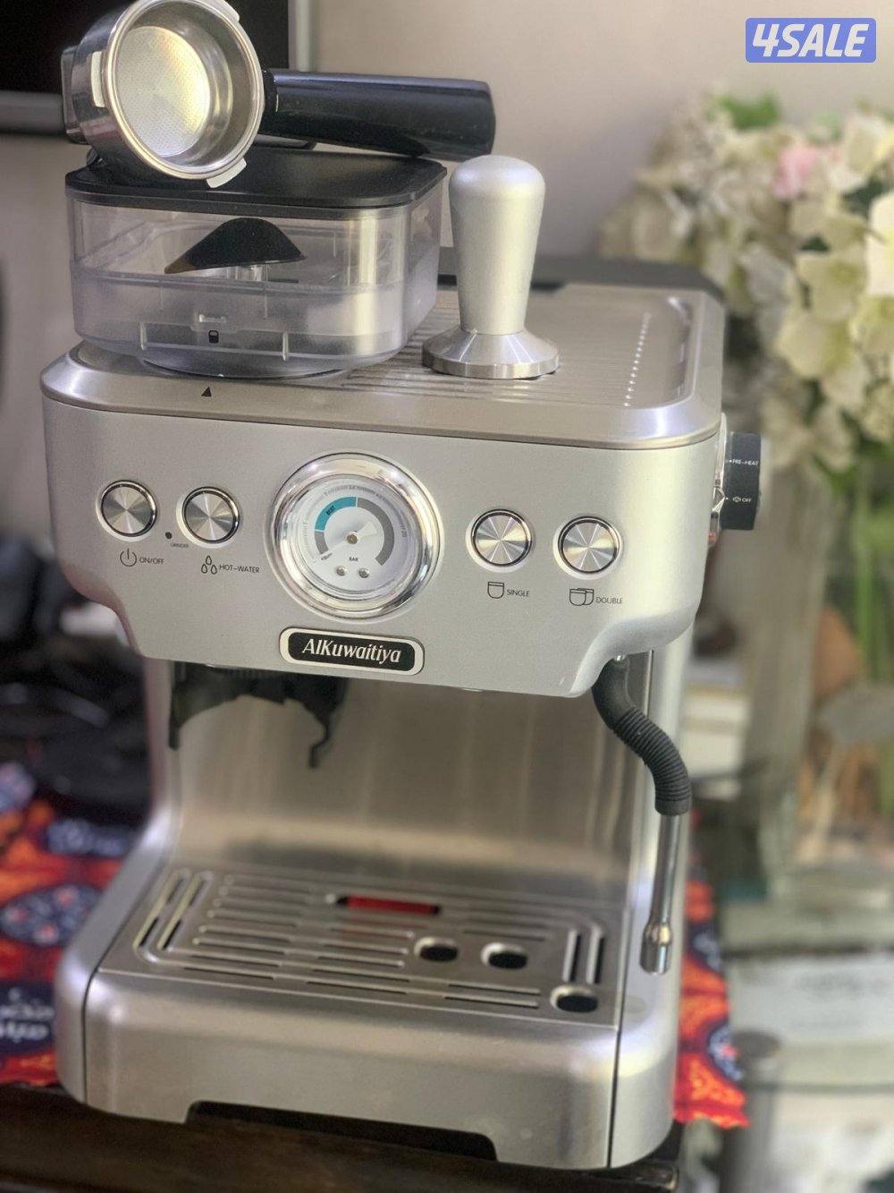 ماكين قهوه اسبريسو احترافيه و اتوماتيك مستعملة بحاله ممتازه3