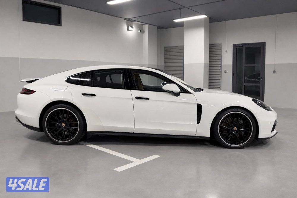 PORSCHE  PANAMERA عداد 45 الف6
