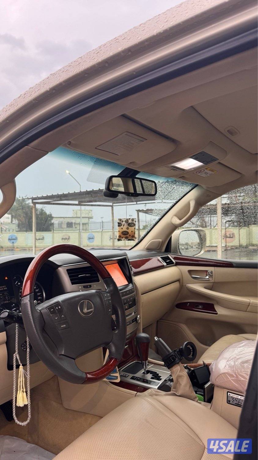 للبيع جيب لكزس5