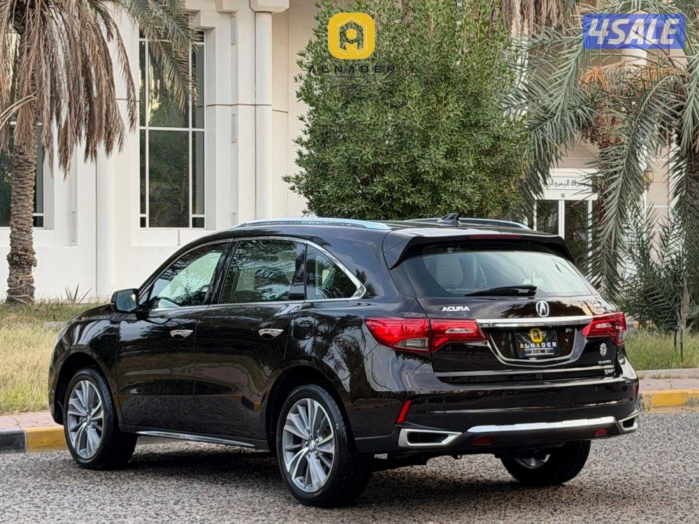 للبيع اكيورا MDX موديل 2018 بحالة الوكاله5