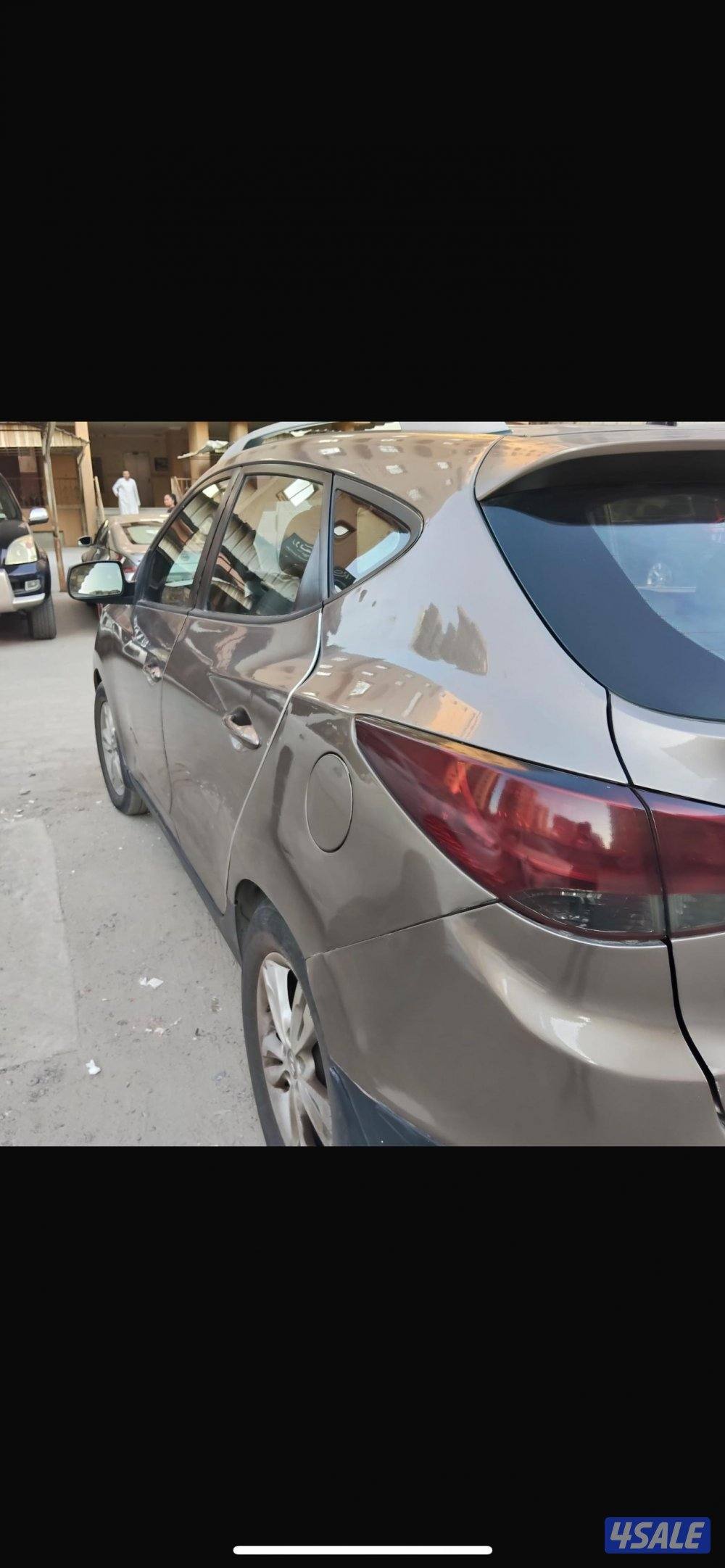 للبيع.  توسان  ٢٠١٢حالة ممتازة عداد ١٦٠ الف فقط فخمة واقتصادية ٤ سلندر7