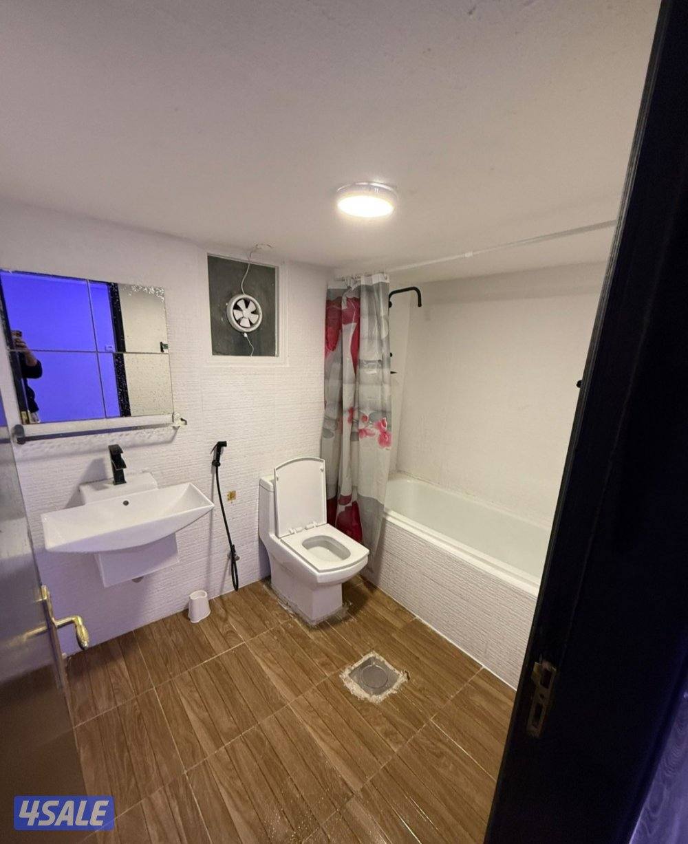 غرفتين وحمامين صالة ومطبخ بالسالمية القطعة 121