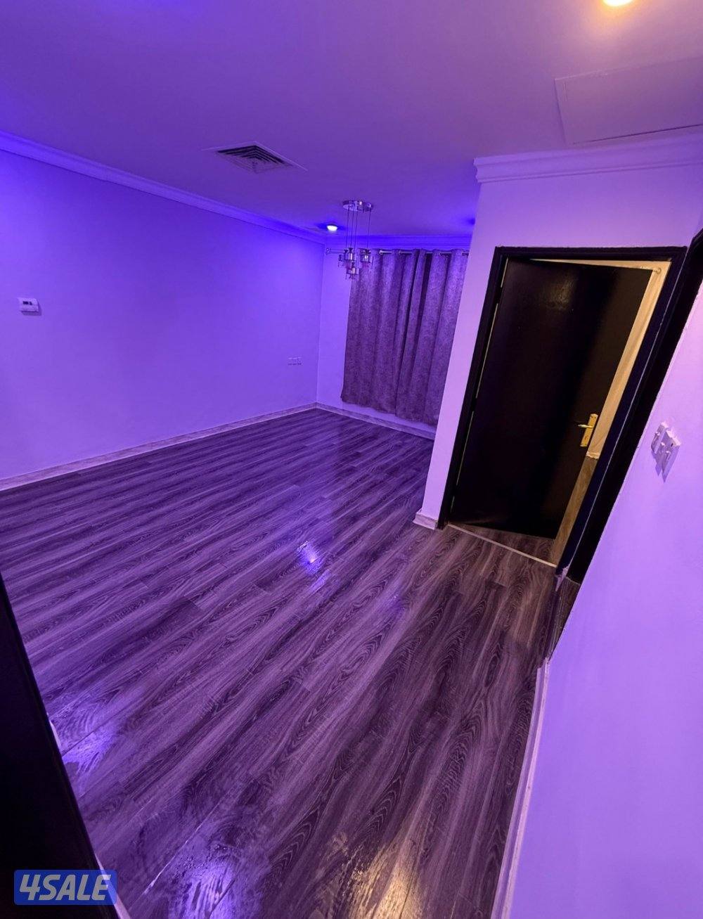 غرفتين وحمامين صالة ومطبخ بالسالمية القطعة 126