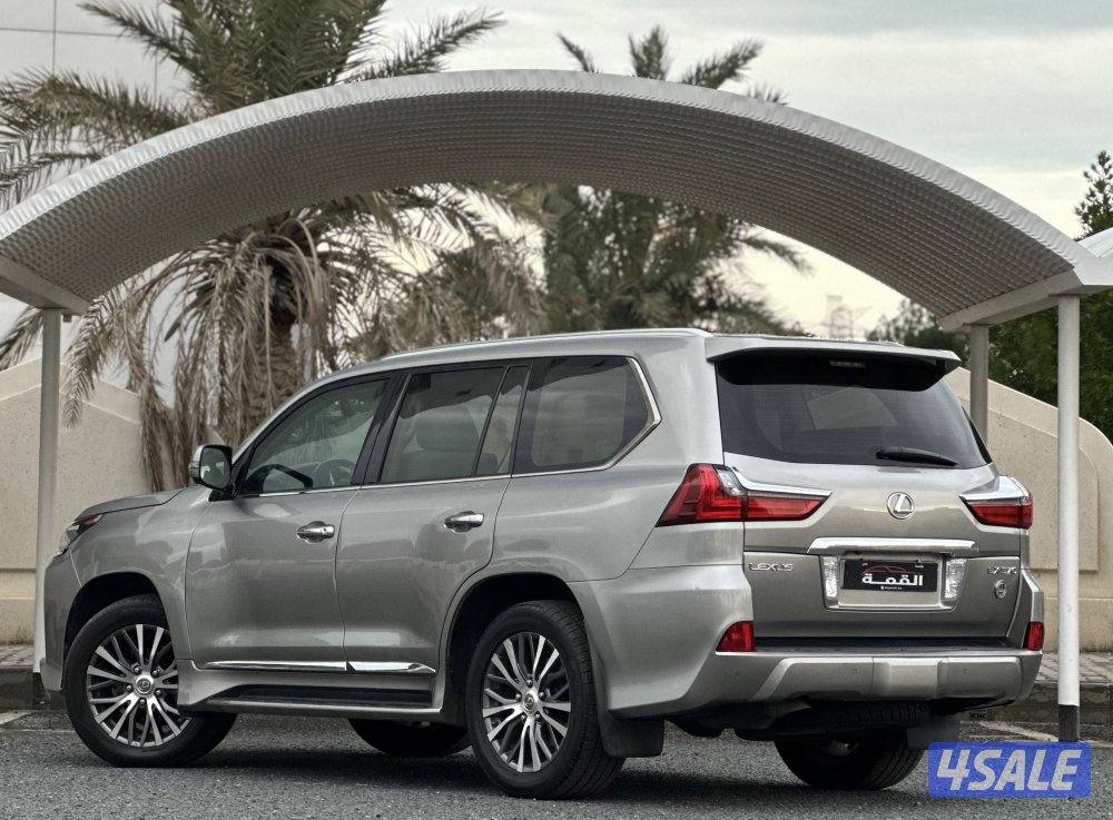 معرض القمة🚩5