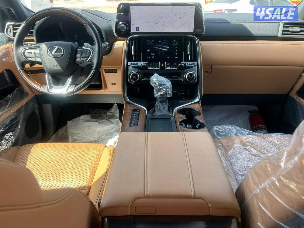 لكزس LX600 درجة اولى  twinturbo .V6 موديل 2025 ماشي 26.000 k.m  وارد7