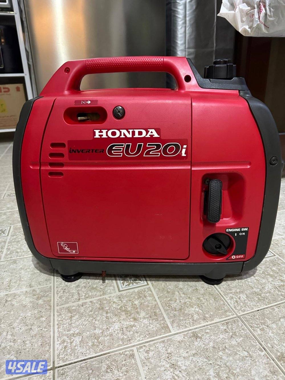 للبيع جينراتور هوندا سايلنت حجم 2000  بحالة الوكاله1