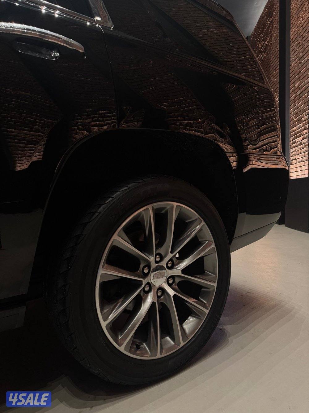 للبيع كاديلاك اسكاليد 2017 بحالة الوكالة6