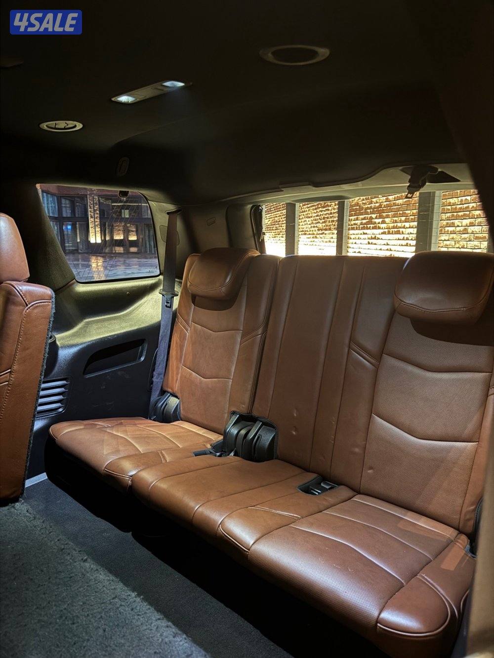 للبيع كاديلاك اسكاليد 2017 بحالة الوكالة12