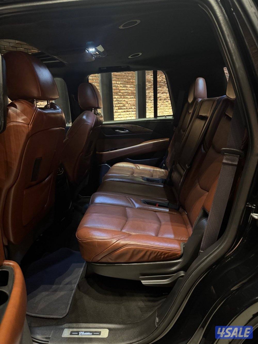 للبيع كاديلاك اسكاليد 2017 بحالة الوكالة14