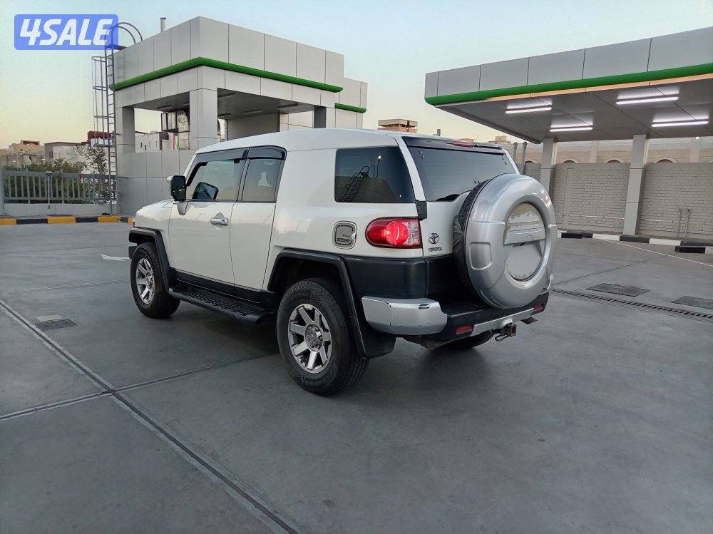 تيويتا fj موديل 20144