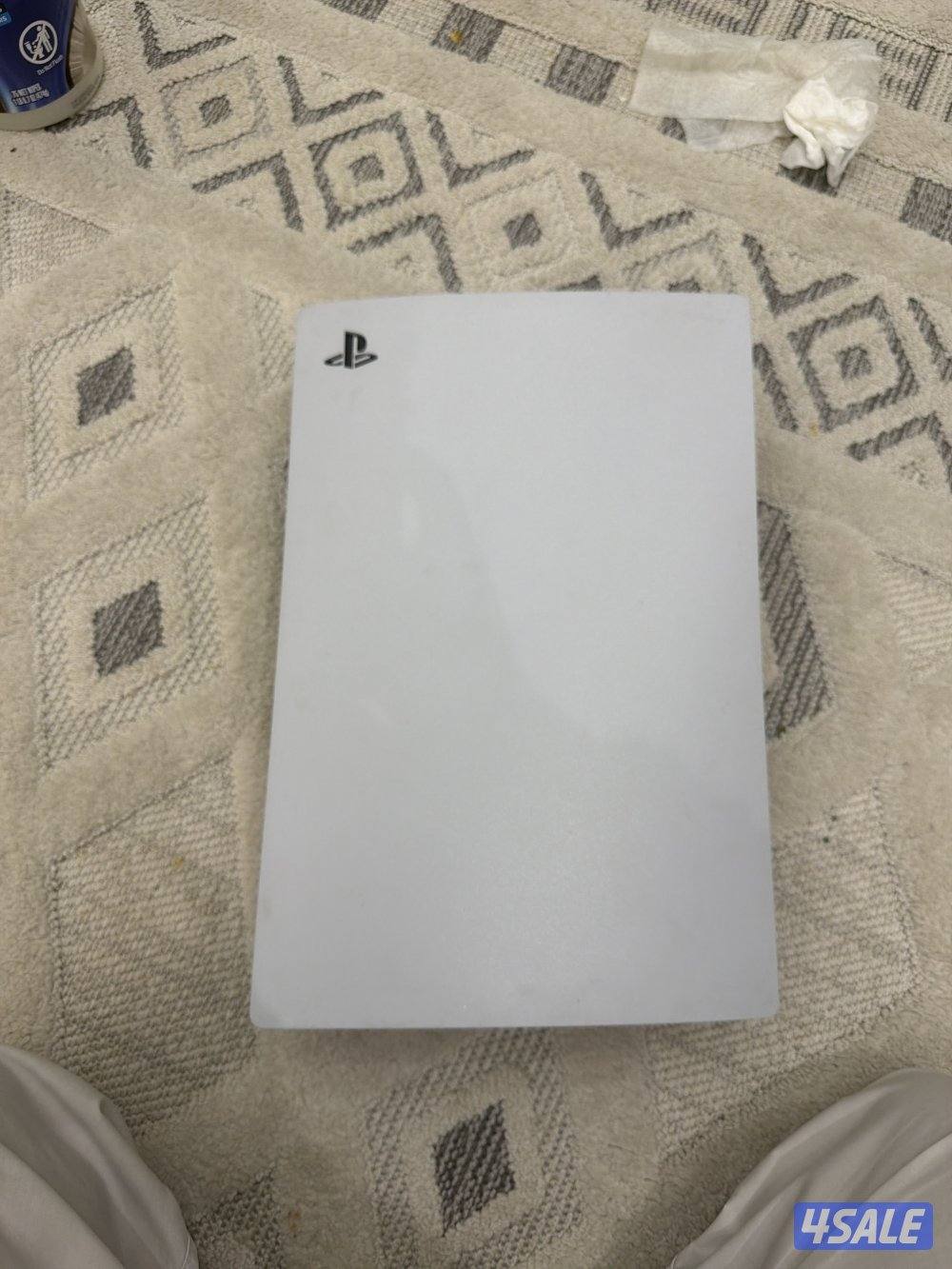 للبيع سوني 5 ديجتل فات نظيفه مافيها معها يده ملاحظات ع سوم0