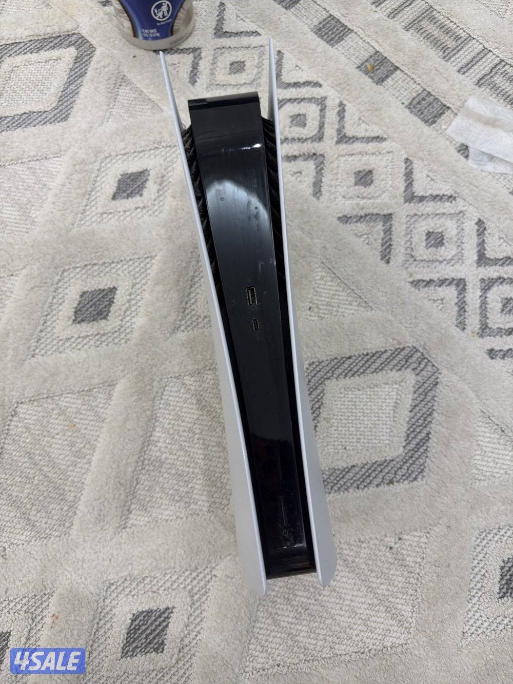 للبيع سوني 5 ديجتل فات نظيفه مافيها معها يده ملاحظات ع سوم3