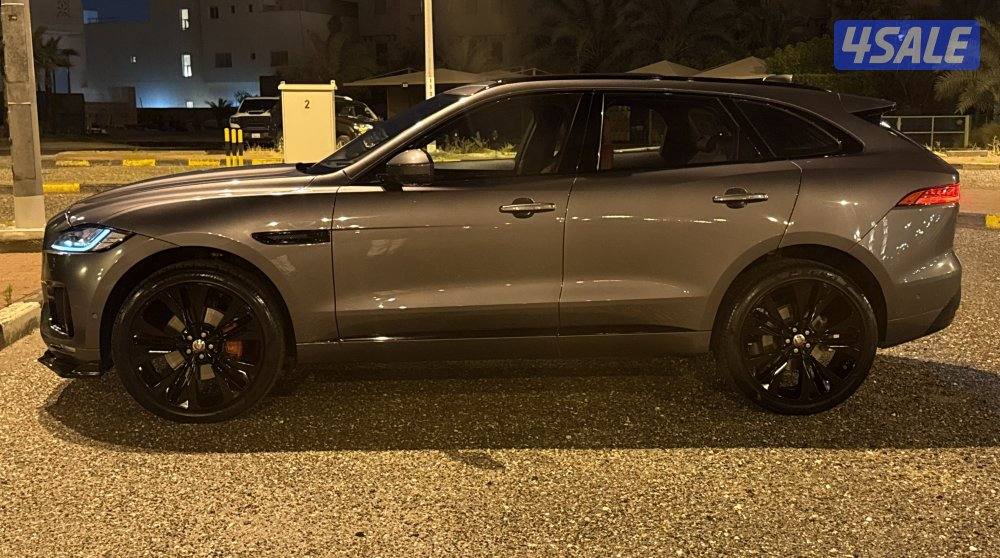 جاكوار F_pace S (شبه جديد)1