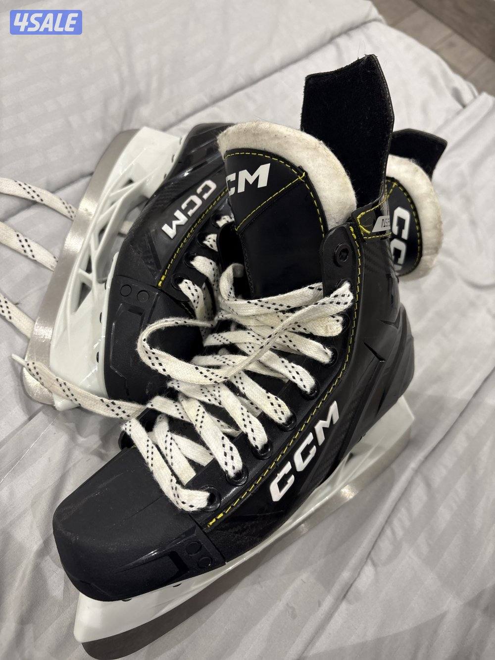 سكيت هوكي  ccm للبيع مقاس 38 ونص عندي ياه من زمان بس استخدام جديد1