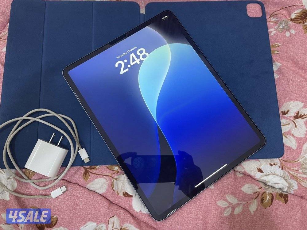 ايباد برو الجيل الرابع 12.9 انش 512 غيغا نظيف حيل مع الكفر والشاحن5