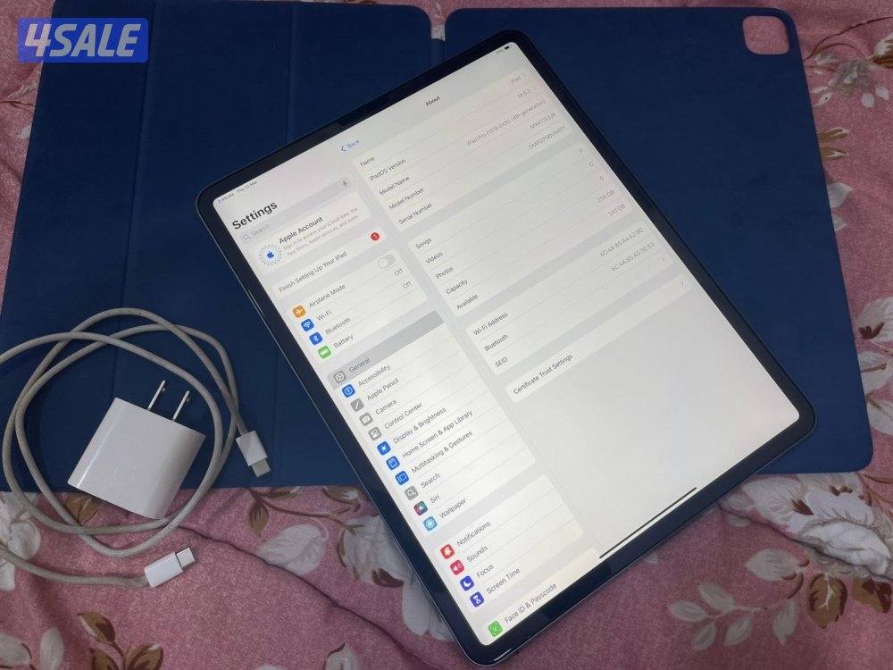 ايباد برو الجيل الرابع 12.9 انش 512 غيغا نظيف حيل مع الكفر والشاحن4