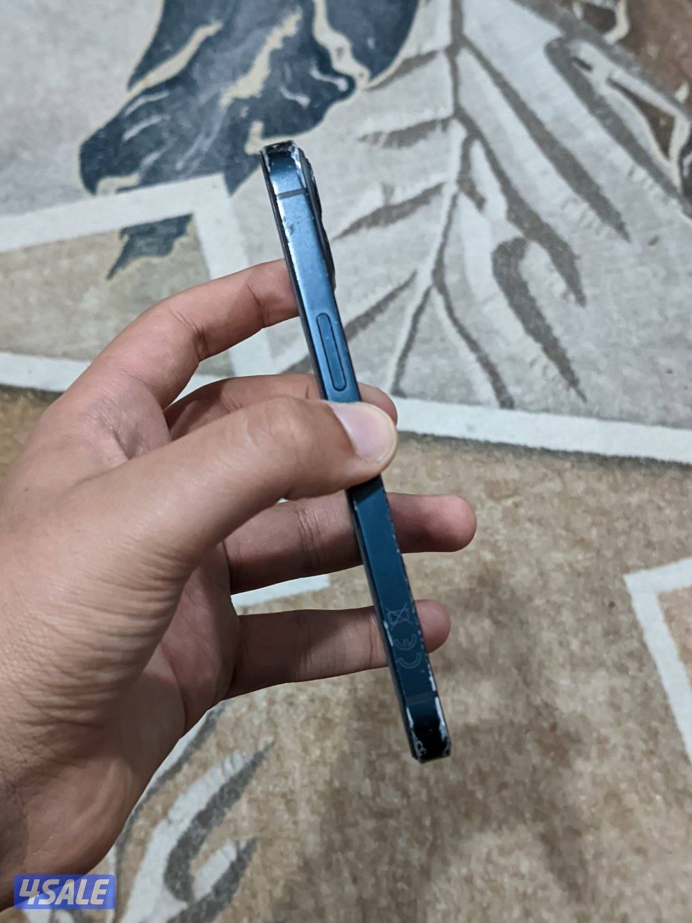 للبيع ايفون 13 مبدل شاشة بطارية اصلية 86%4