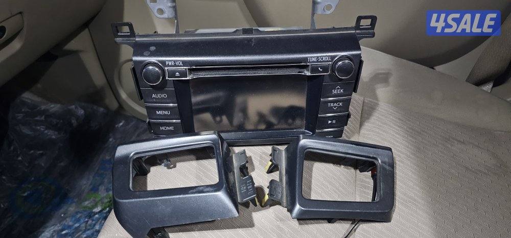 شاشة سيارة تويوتا راف 4 الاصليه مستعمل2