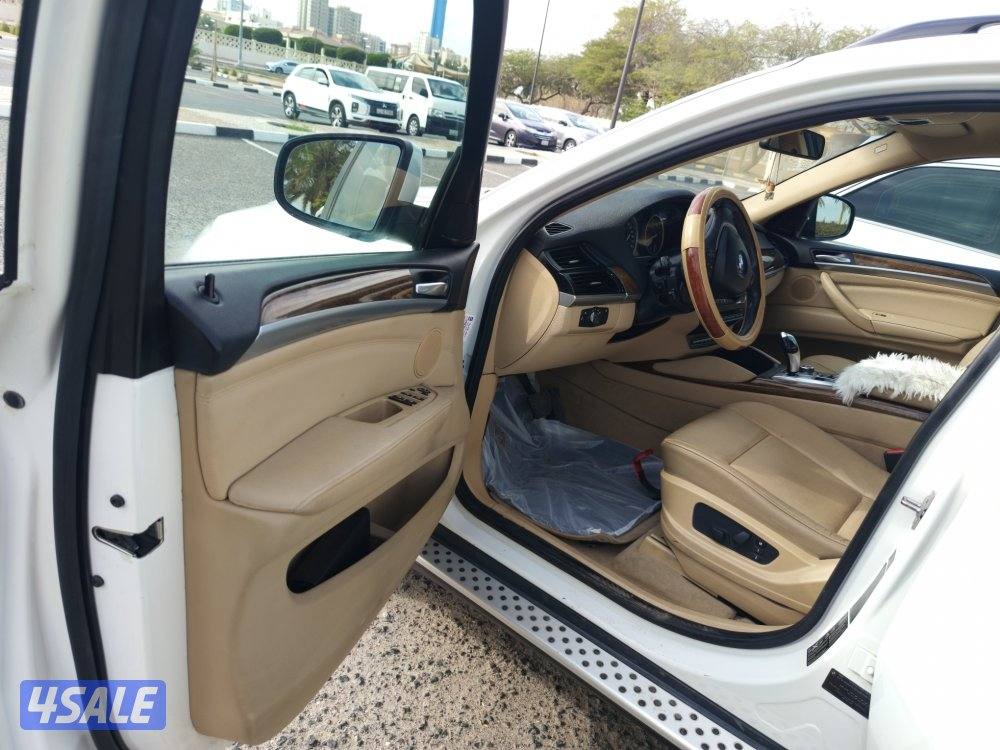 سيارة BMW x6 موديل 2011 سياره نظيفه أستعمال خفيف للبيع4