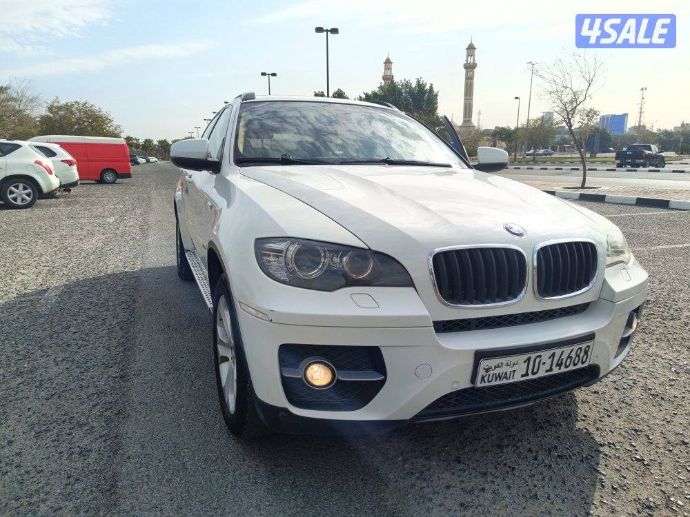 سيارة BMW x6 موديل 2011 سياره نظيفه أستعمال خفيف للبيع12