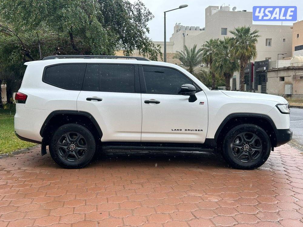 لاند كروزر 
GRS 2024 عداد 41 الف4