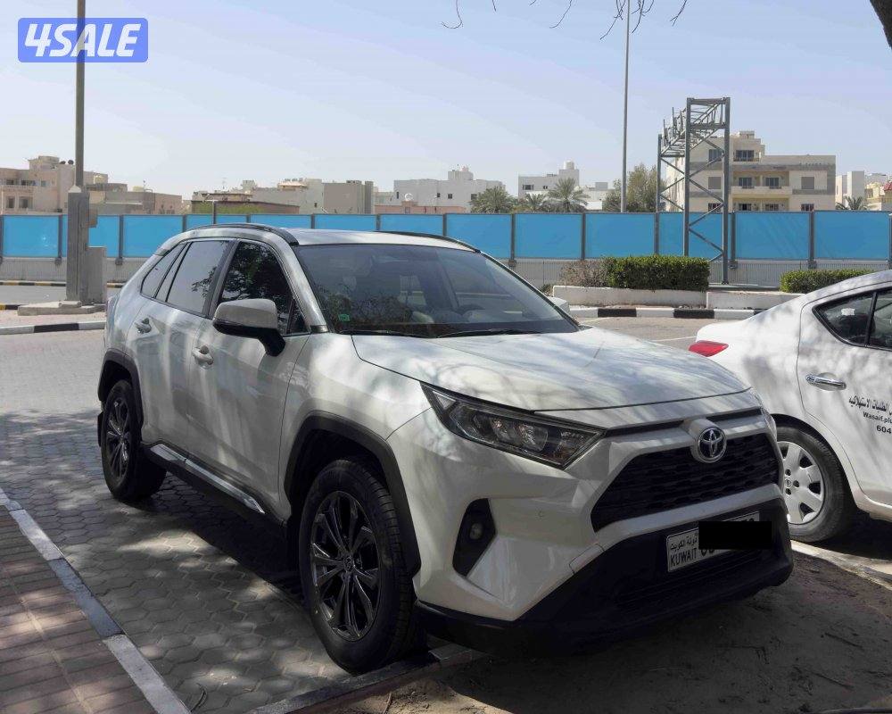 Toyota Rav 4 2022 mint condition0