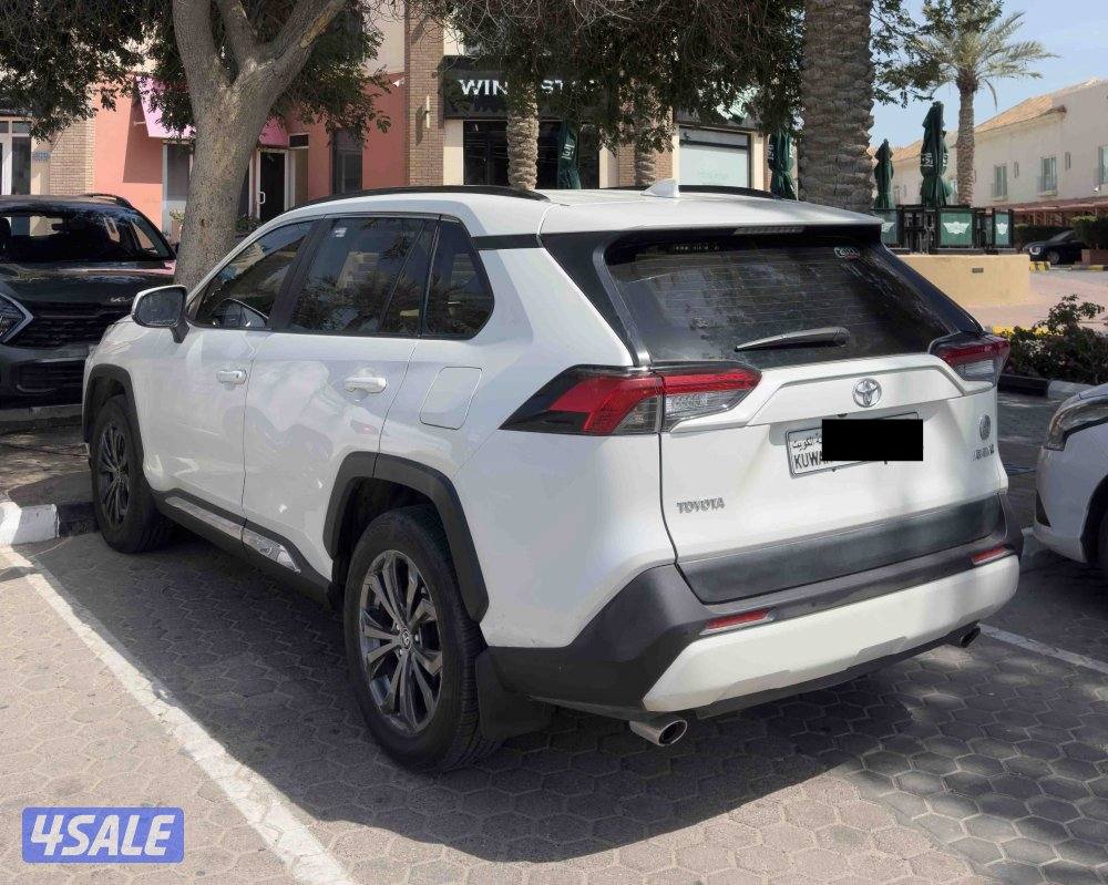 Toyota Rav 4 2022 mint condition1