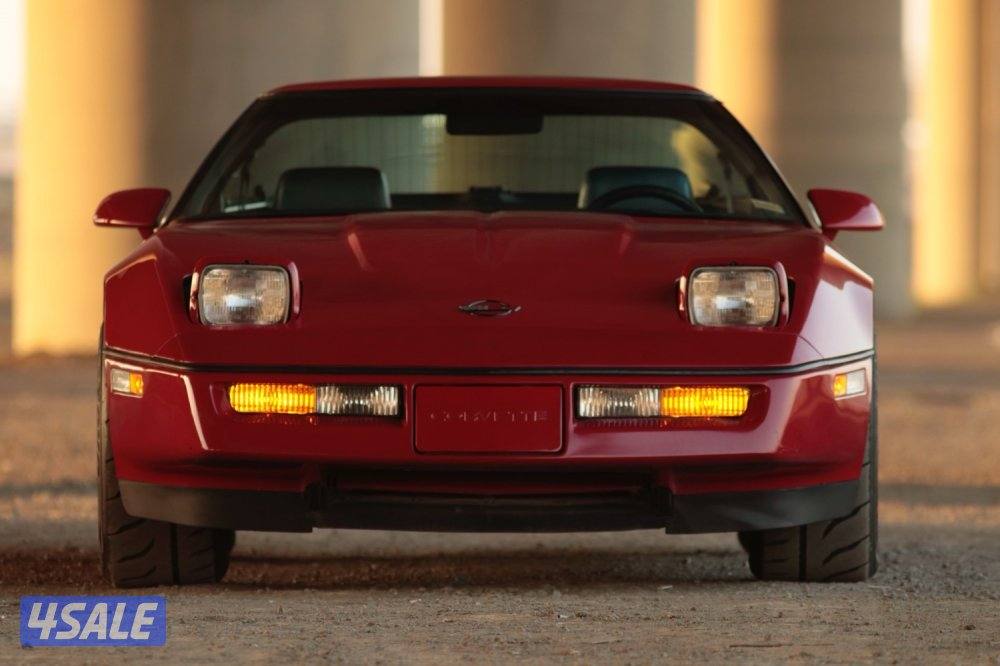 للبيع كورفيت ١٩٨٤ ماشي ٣٥٠٠ ميل فقط!!0