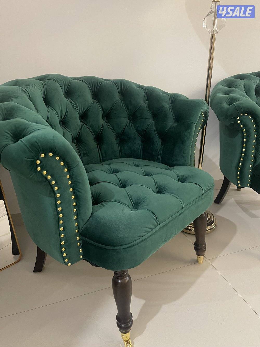 2 green English style chairs0