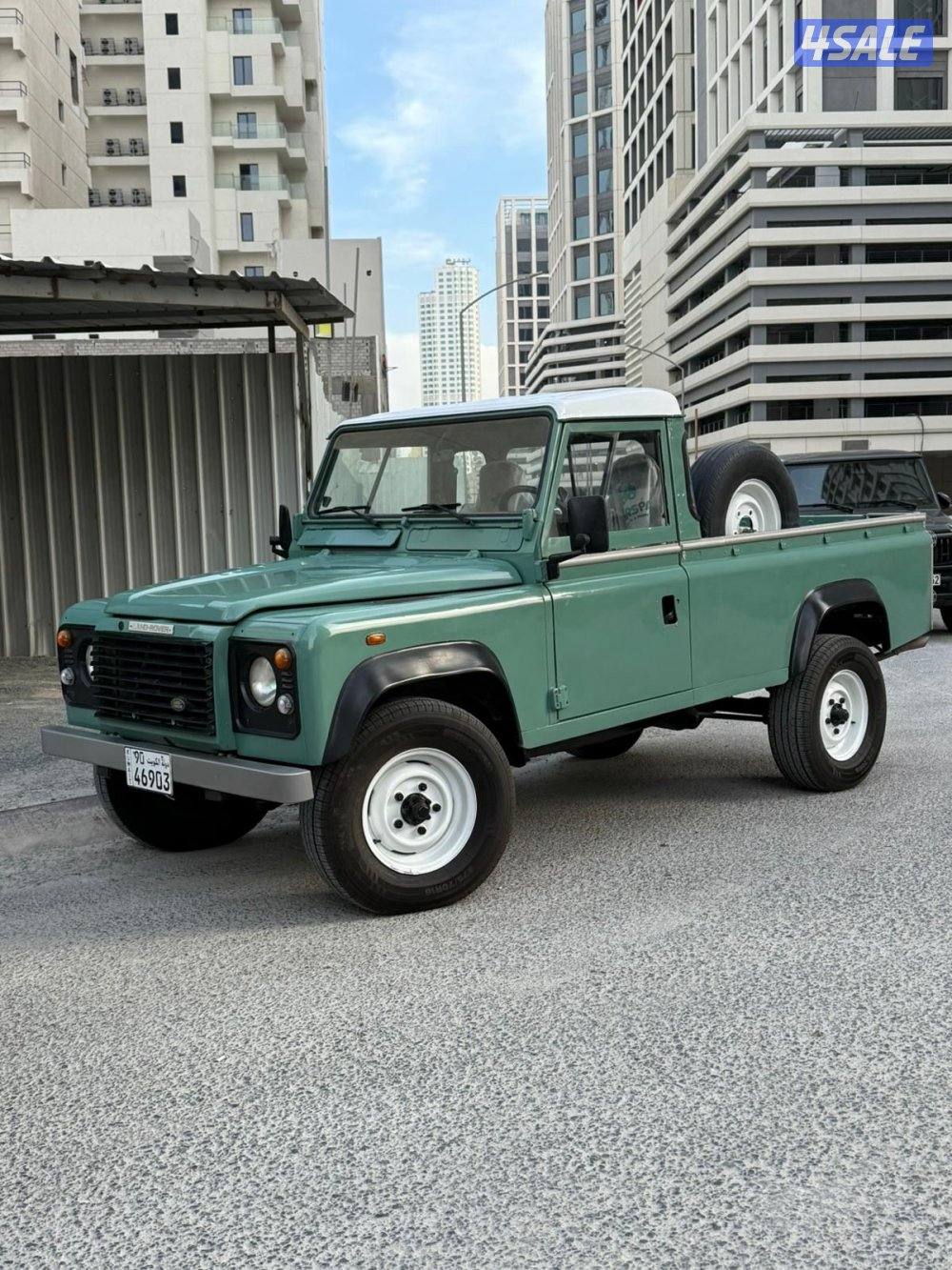 للبيع دفندر كلاسك موديل 1999 اصلي شد بلاده قابل للمساومة بالمعقول0