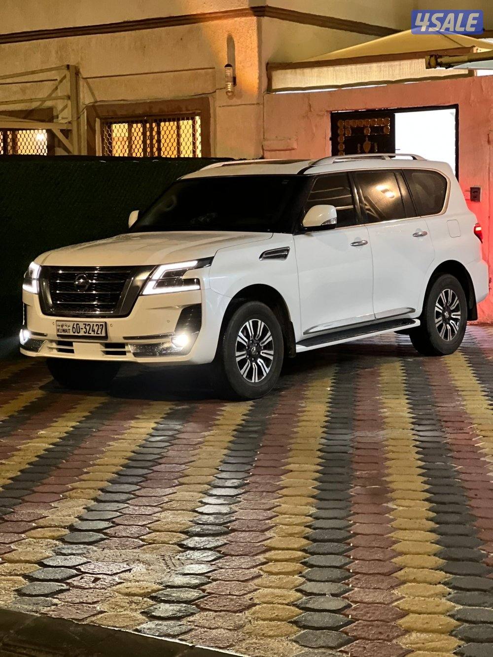 للبيع تيتانيوم موديل 20211