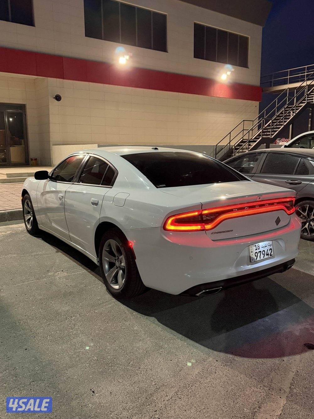 للبيع شارجر 20204