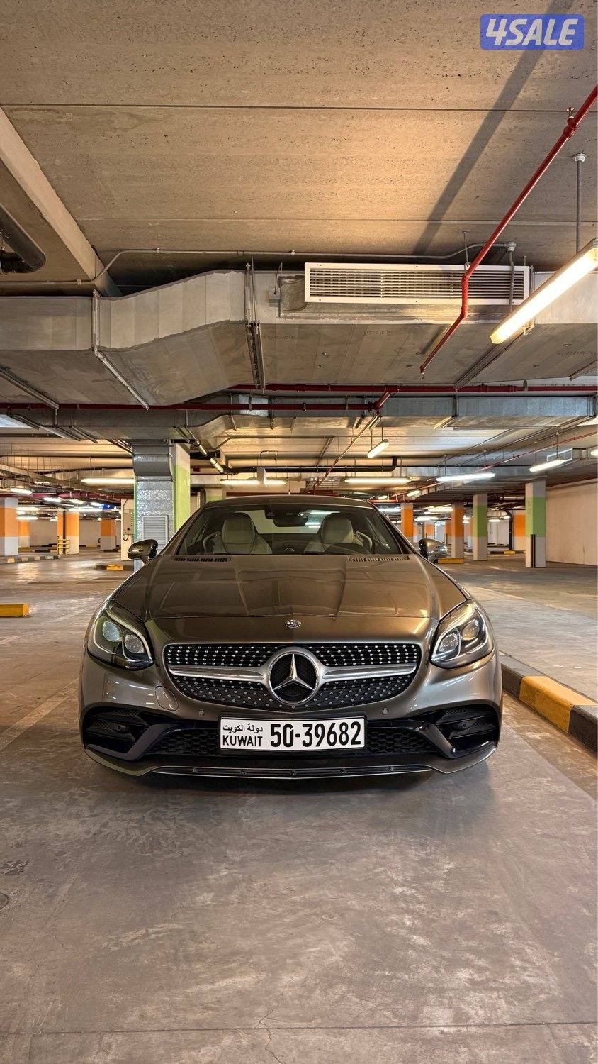 Mercedes Benz -SLC 200(AMG)0