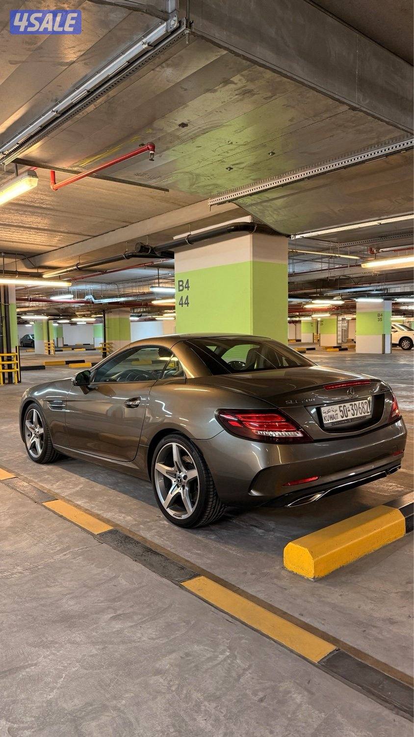 Mercedes Benz -SLC 200(AMG)4