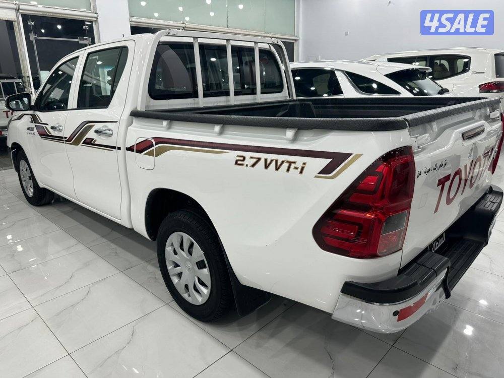 وانيت هايلكس 20193