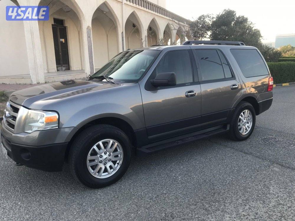 جيب فورد اكسبديشن مديل 2012 لون رمادي بحاله جيده6