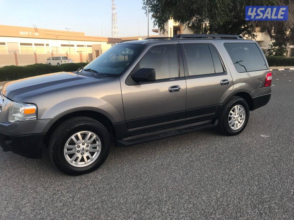 جيب فورد اكسبديشن مديل 2012 لون رمادي بحاله جيده7