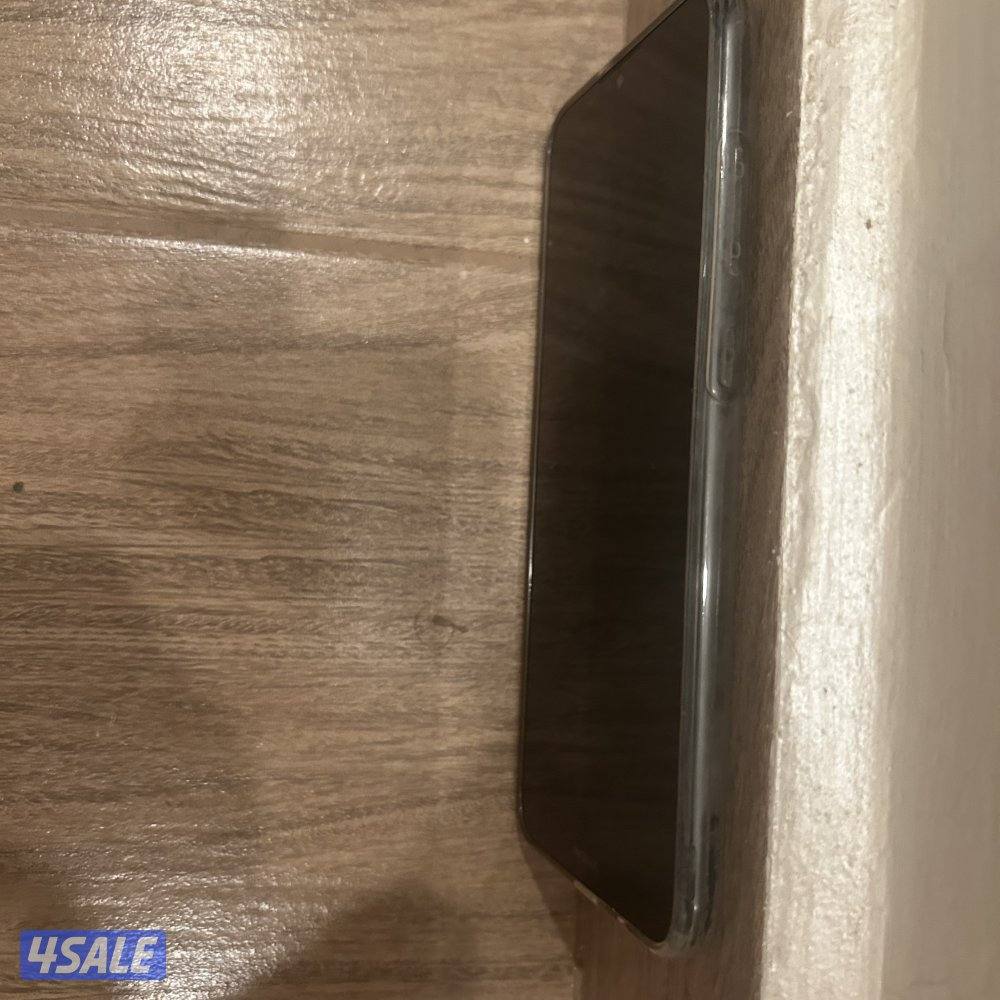 للبيع Samsung Tab S6 Lite 256GB مع القلم والعلبة والشاحن و هاتف نوكيا.14