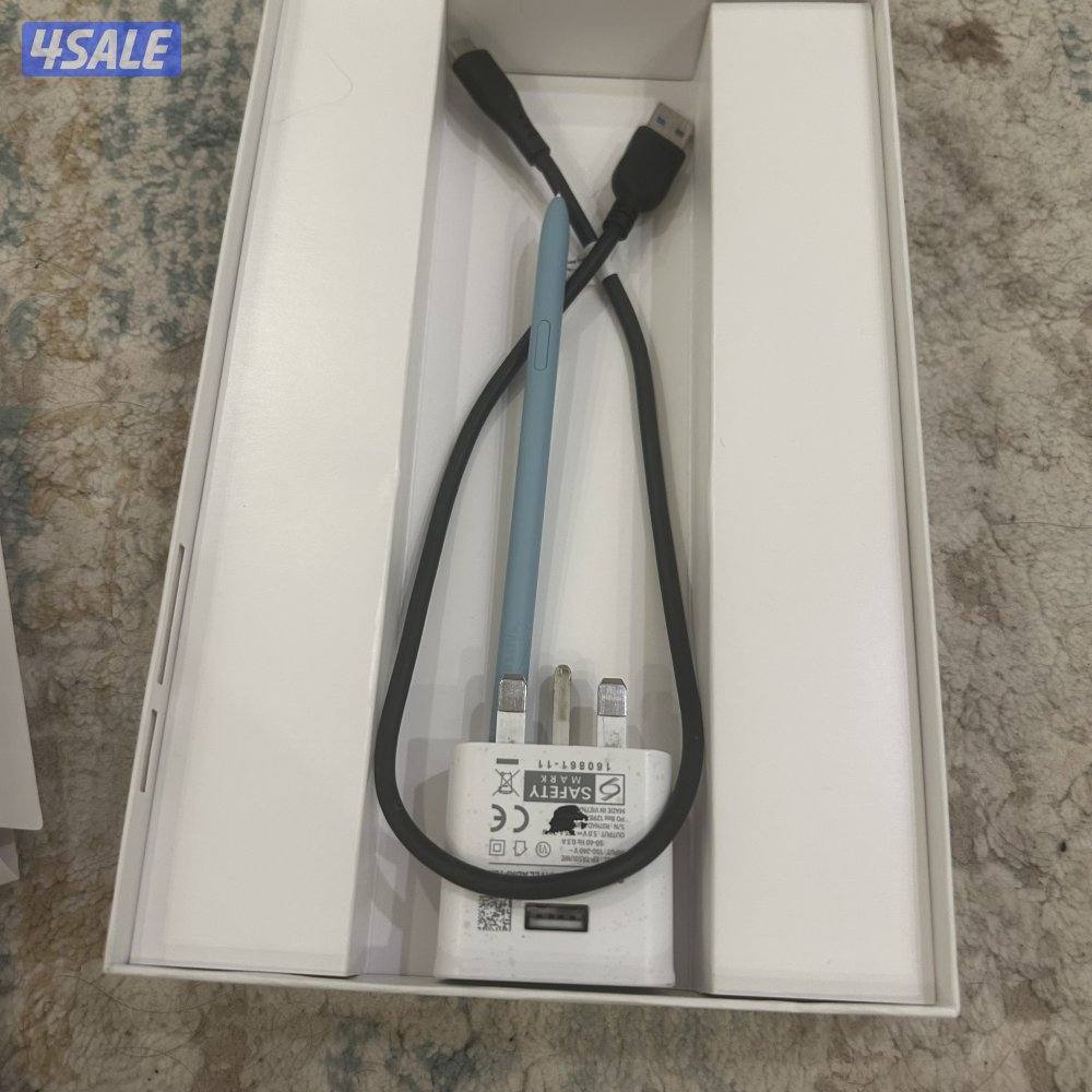 للبيع Samsung Tab S6 Lite 256GB مع القلم والعلبة والشاحن مع جهاز نوكيا6
