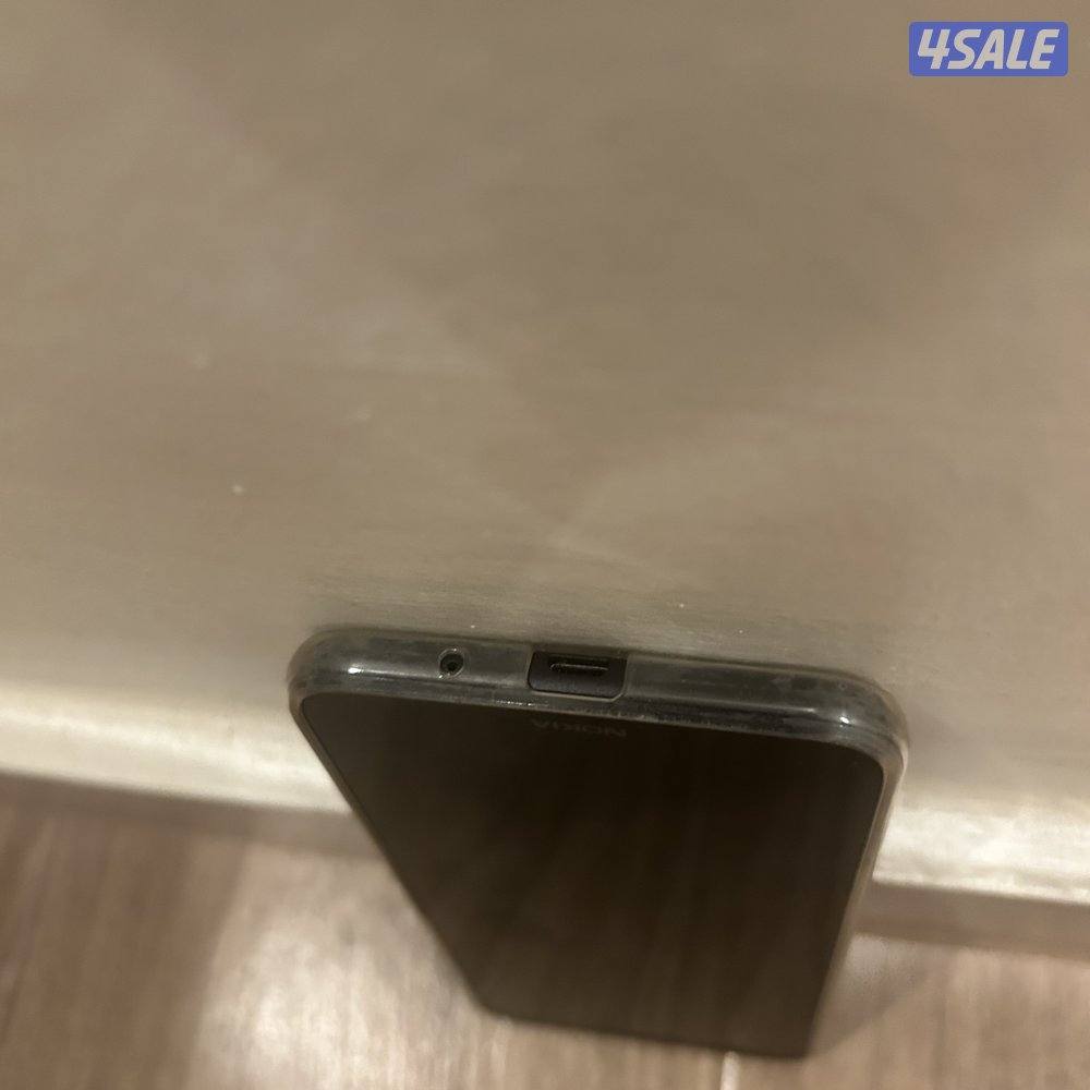 للبيع Samsung Tab S6 Lite 256GB مع القلم والعلبة والشاحن مع جهاز نوكيا13